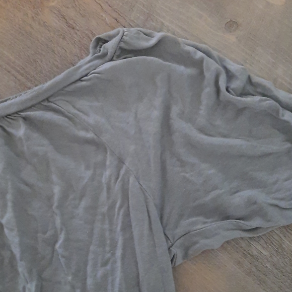 Tee - Picture 3 of 5